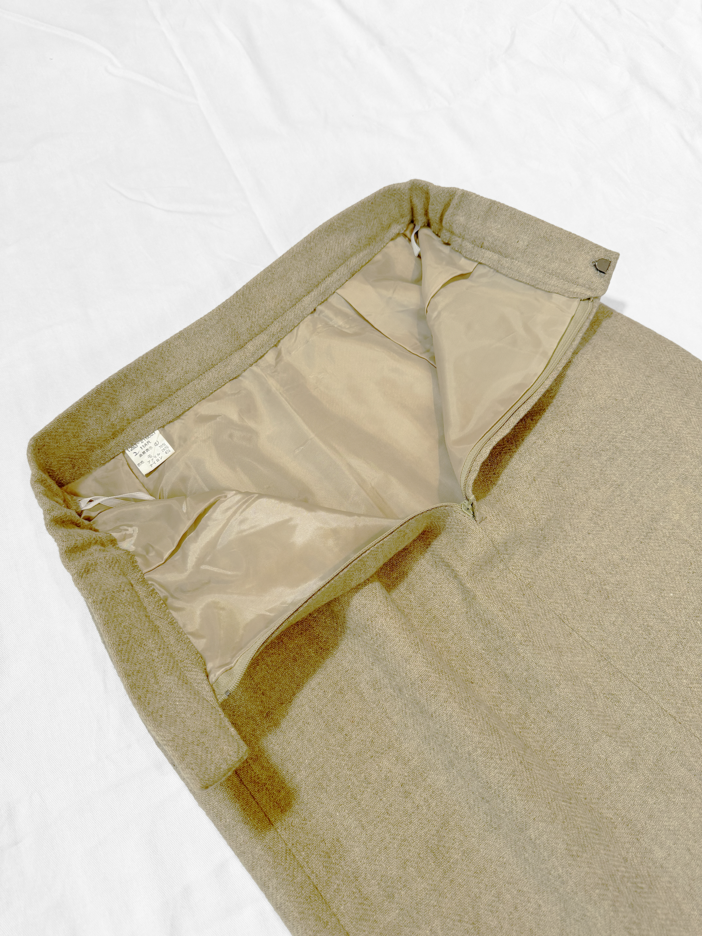 No.1204 Beige Women's suit short length