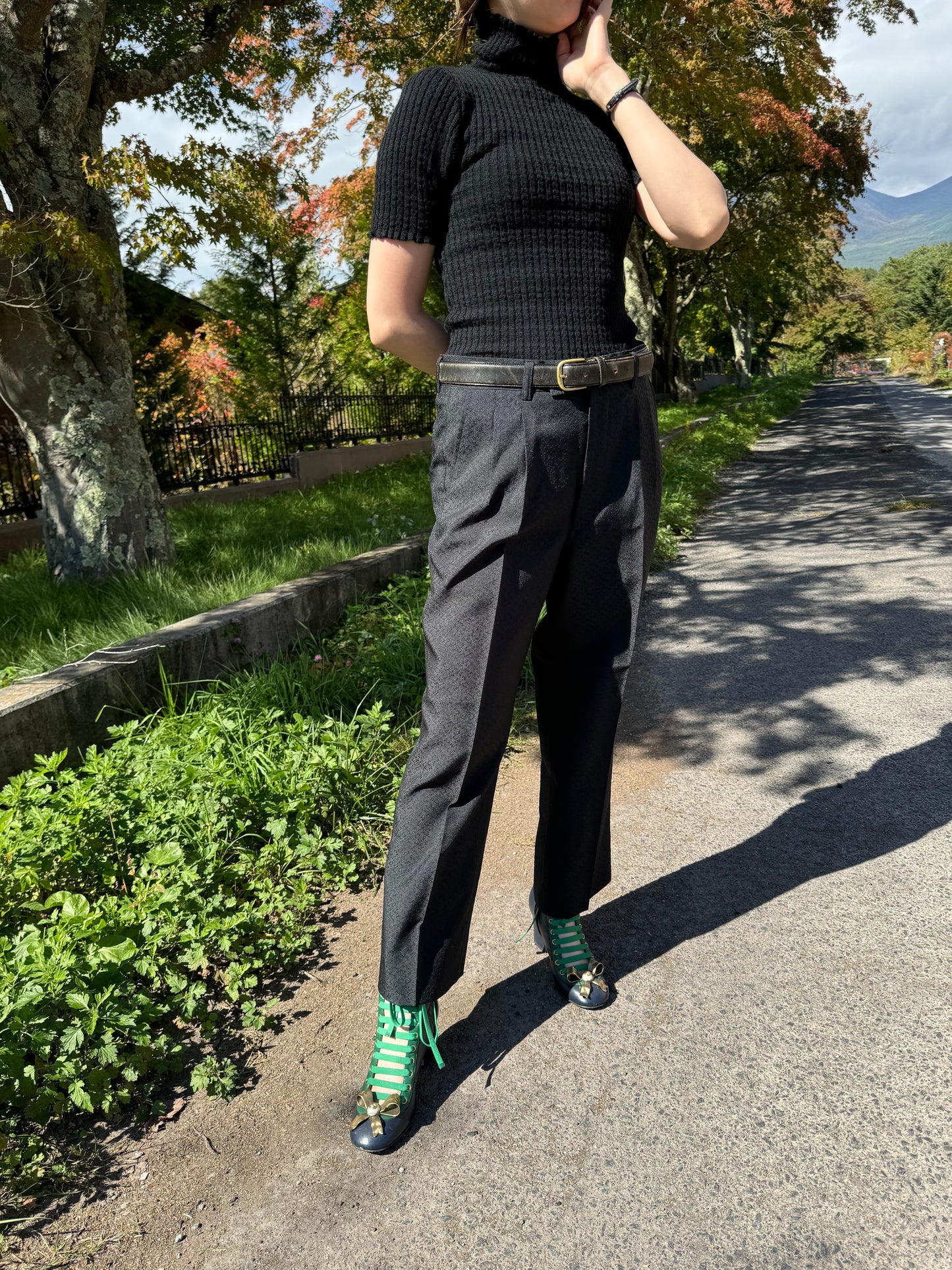 No.0902  Black golf pants with embroidery